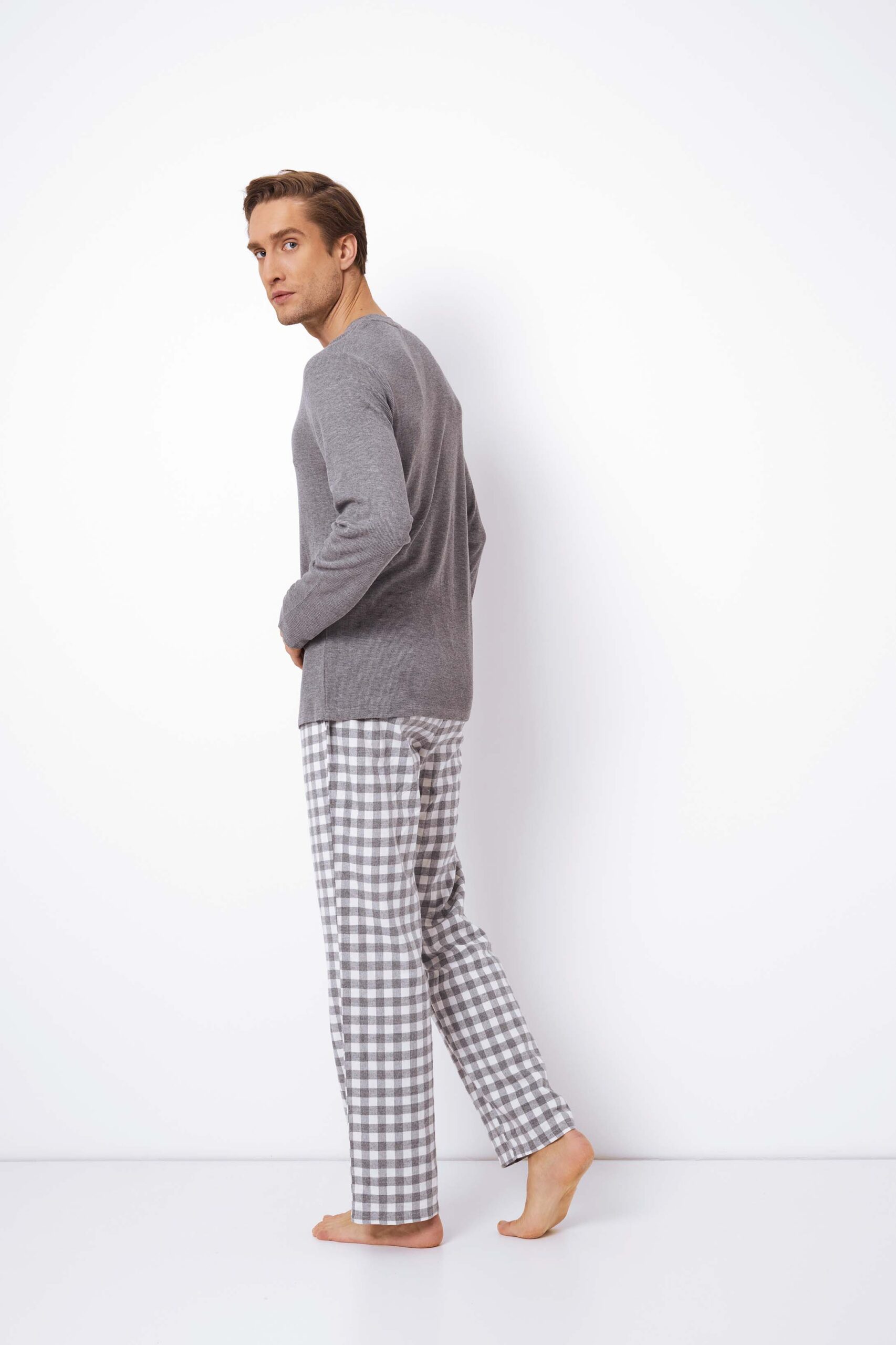 Stefanpajamalongback