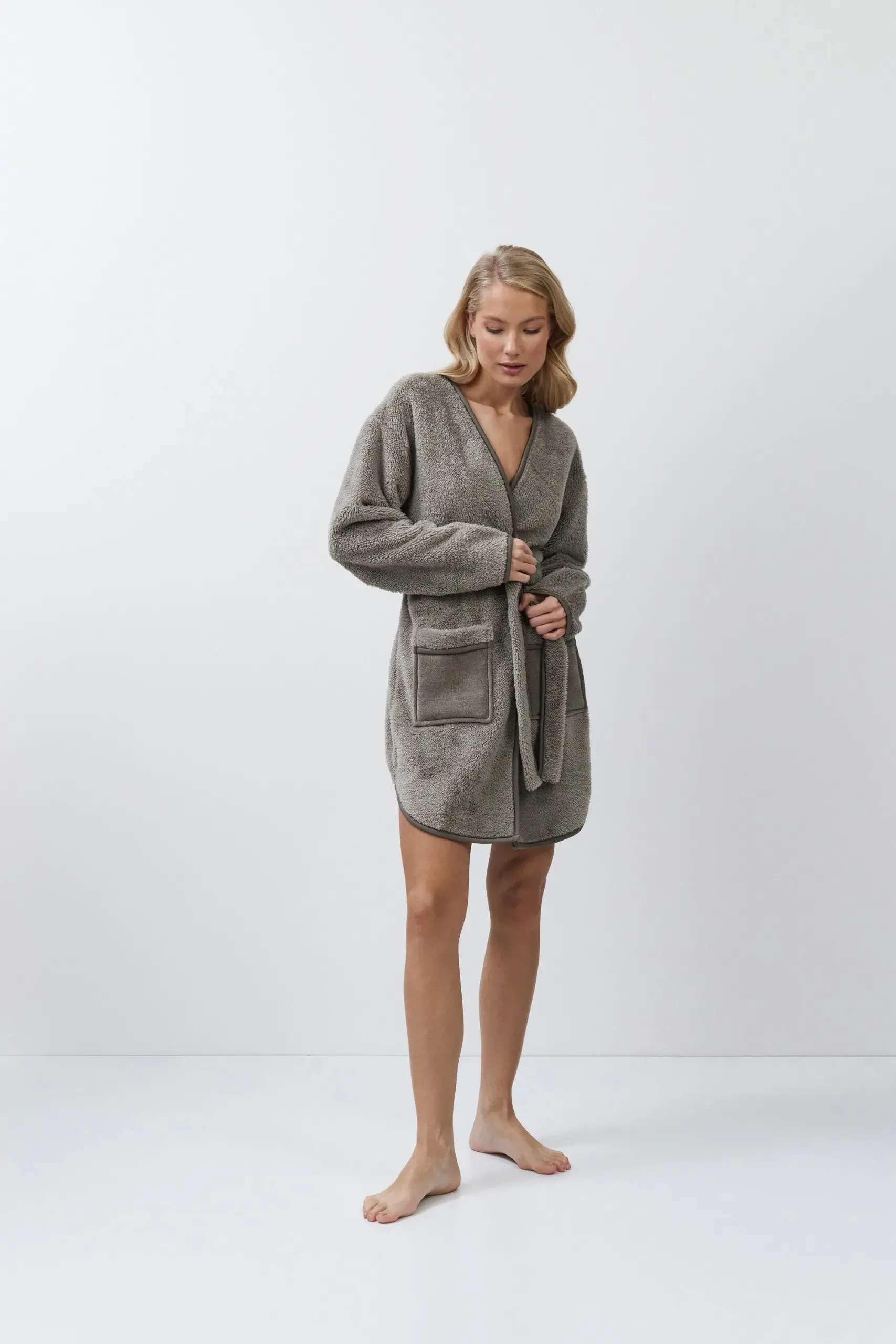 Elinebathrobe3